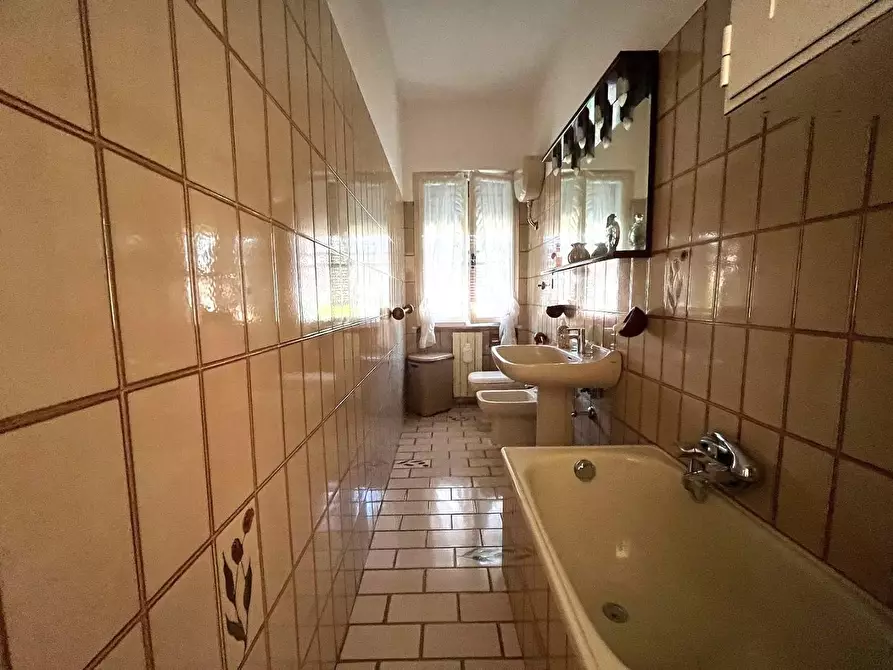 Immagine 14 di Appartamento in vendita  a Livorno