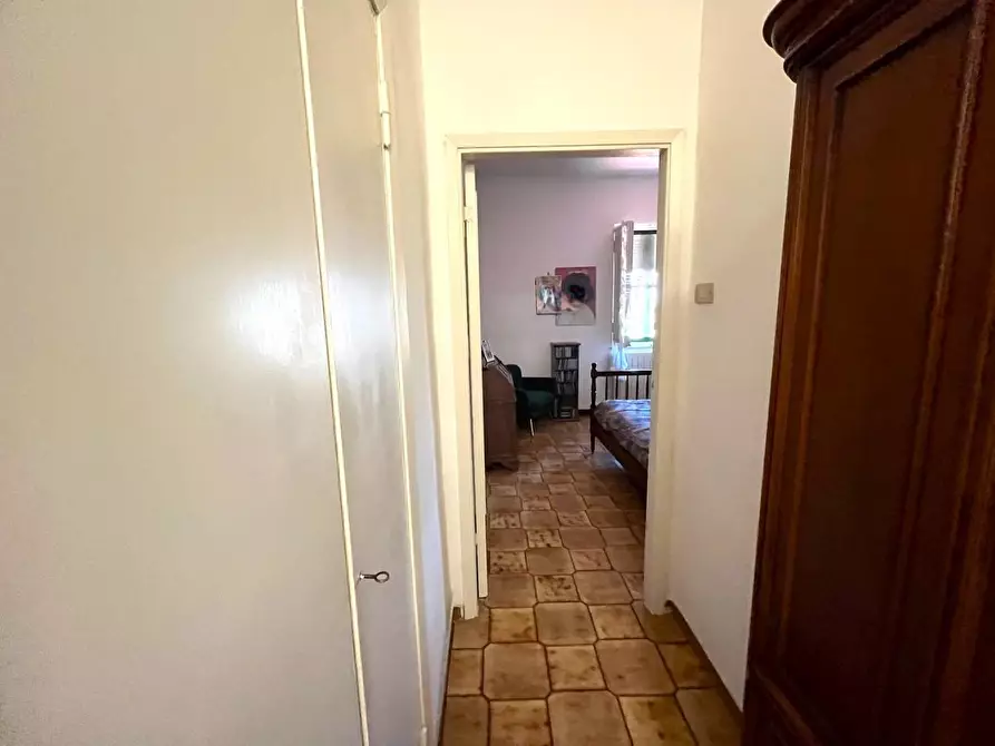 Immagine 11 di Appartamento in vendita  a Livorno