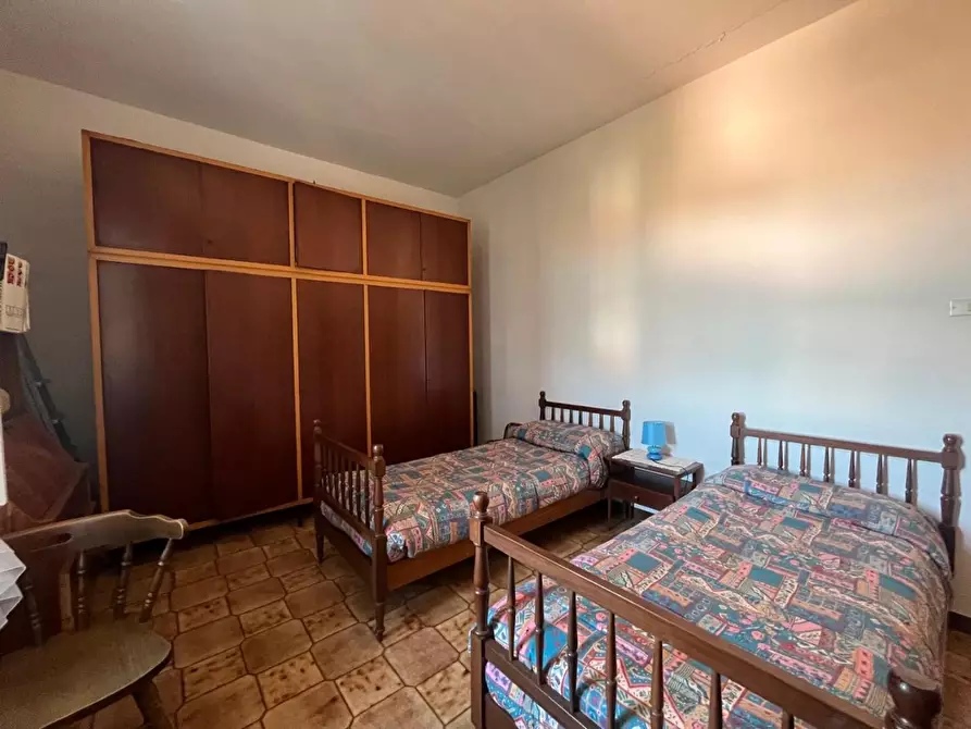 Immagine 13 di Appartamento in vendita  a Livorno