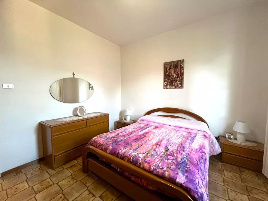 Immagine 10 di Appartamento in vendita  a Livorno