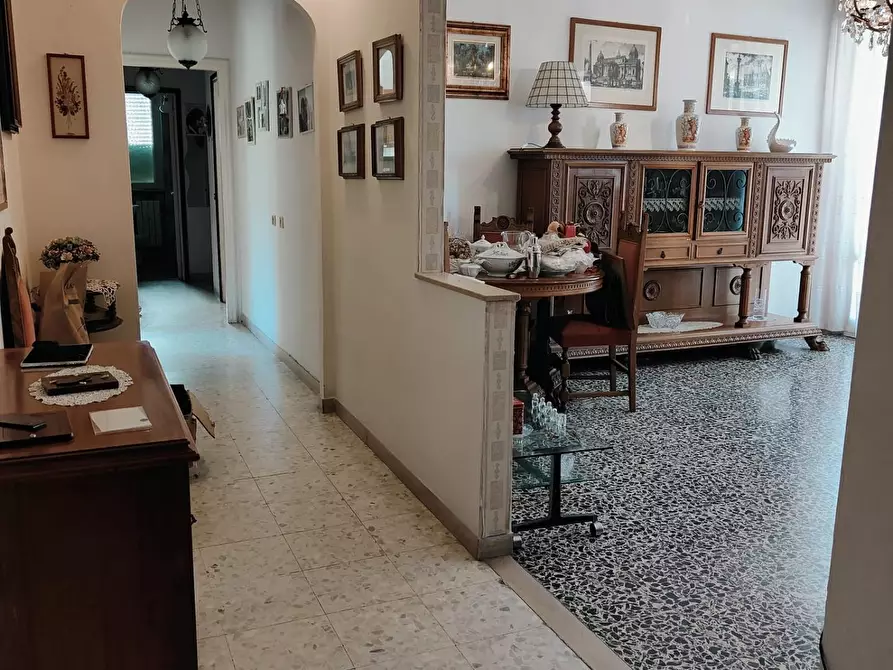 Immagine 6 di Appartamento in vendita  a Livorno