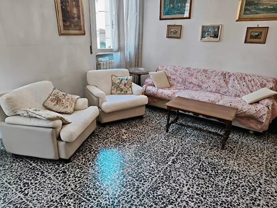 Immagine 4 di Appartamento in vendita  a Livorno