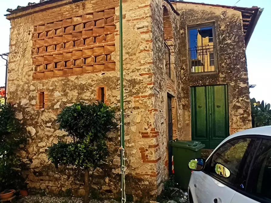 Immagine 30 di Terratetto in vendita  a Lucca