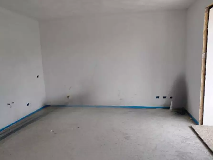 Immagine 9 di Appartamento in vendita  a Pisa