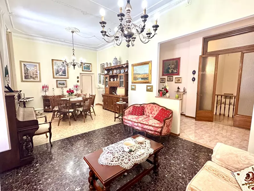 Immagine 18 di Appartamento in vendita  a Empoli