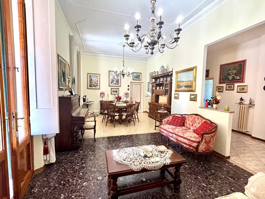 Immagine 17 di Appartamento in vendita  a Empoli