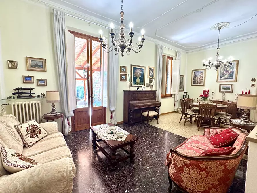 Immagine 14 di Appartamento in vendita  a Empoli