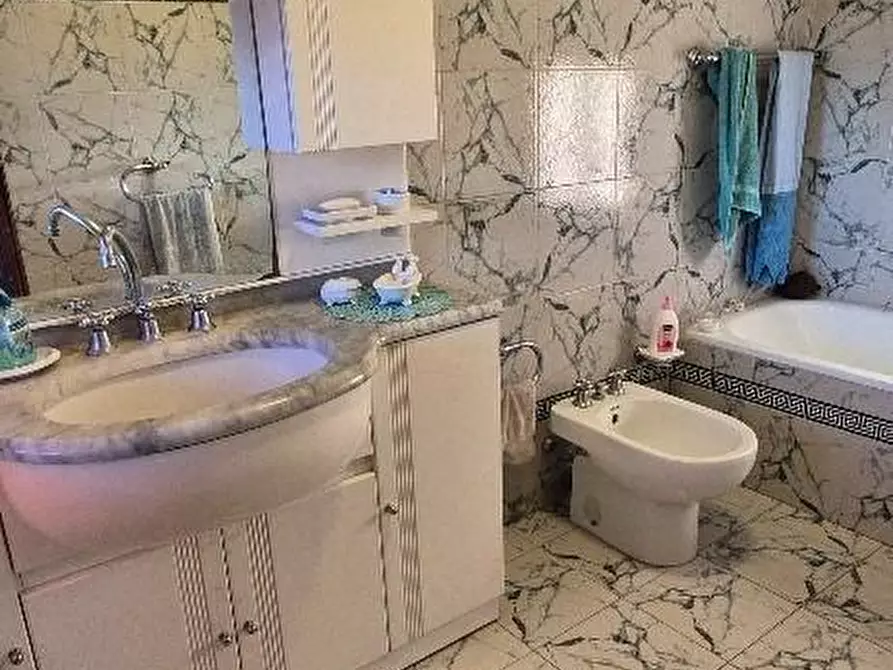 Immagine 15 di Terratetto in vendita  a Pontedera