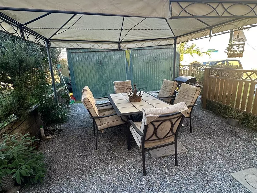 Immagine 11 di Terratetto in vendita  a Campiglia Marittima