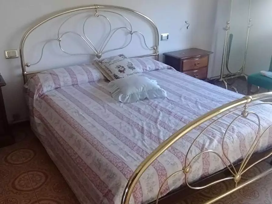 Immagine 12 di Appartamento in vendita  a Massa