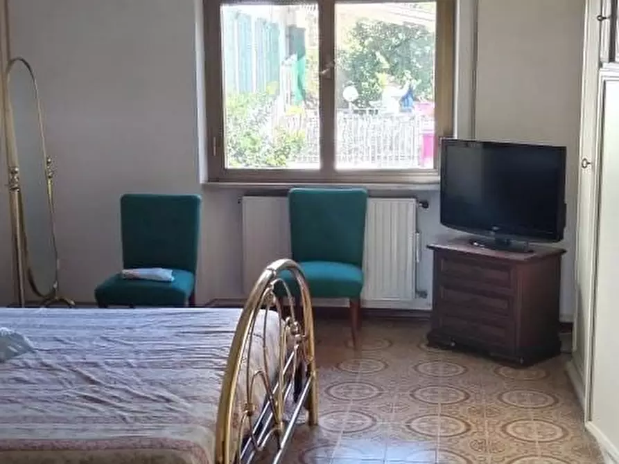 Immagine 9 di Appartamento in vendita  a Massa