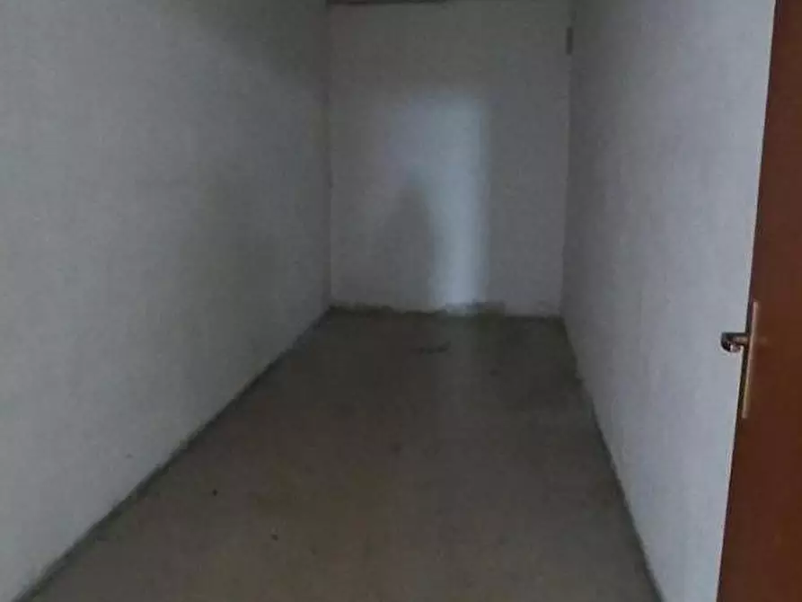 Immagine 8 di Attività artigianale in vendita  a Capannori