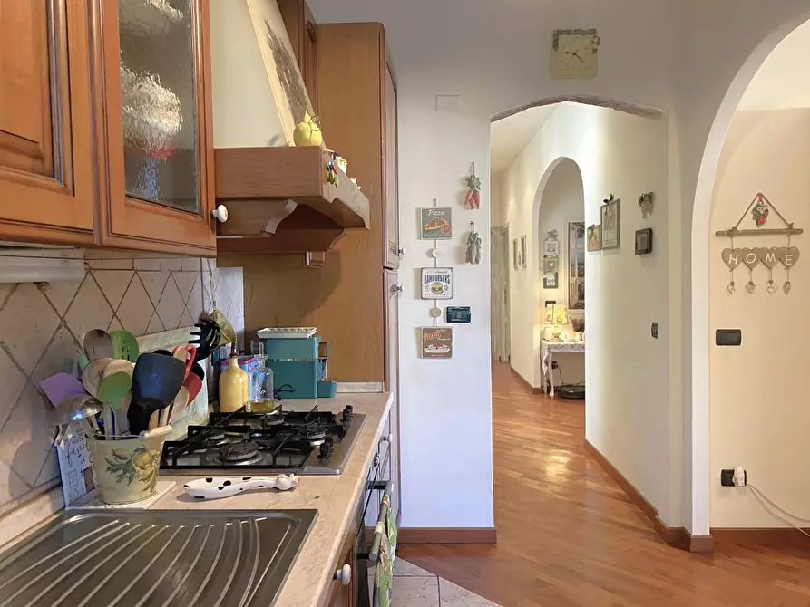 Immagine 12 di Appartamento in vendita  a Cascina