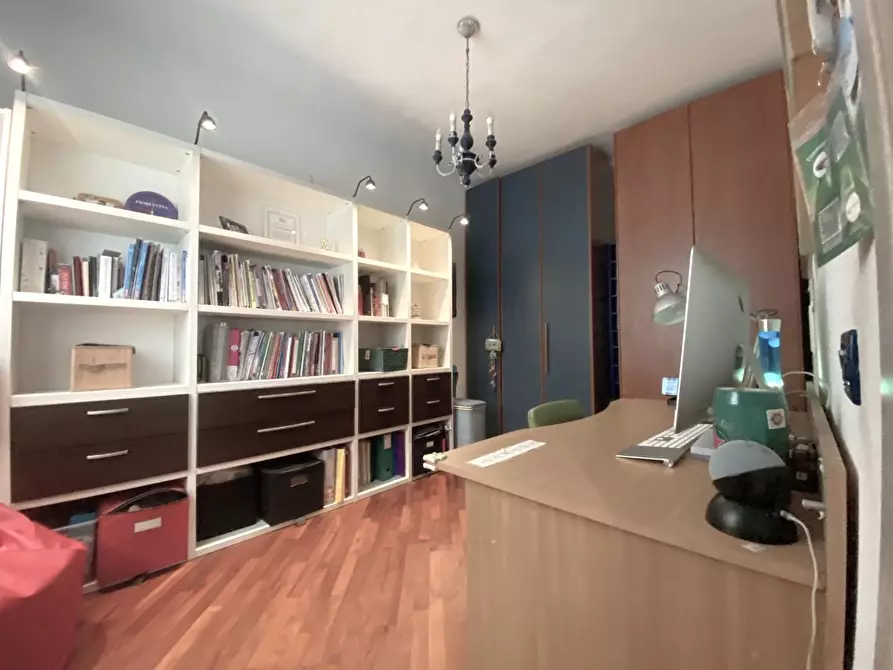 Immagine 36 di Appartamento in vendita  a Cascina