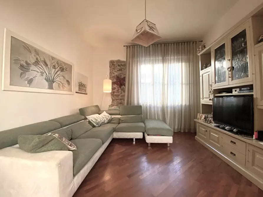 Immagine 9 di Appartamento in vendita  a Cascina