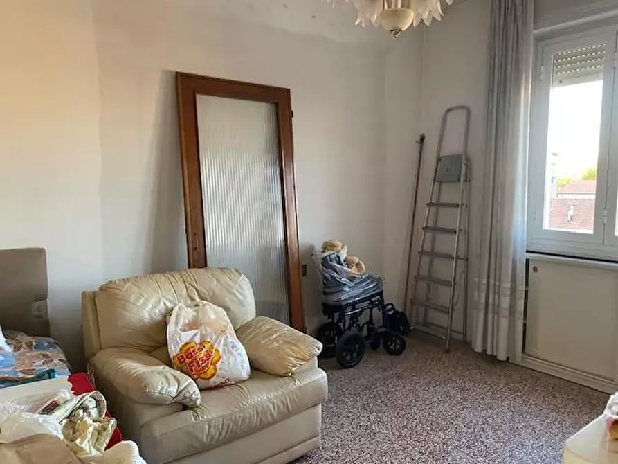 Immagine 17 di Appartamento in vendita  a Cascina