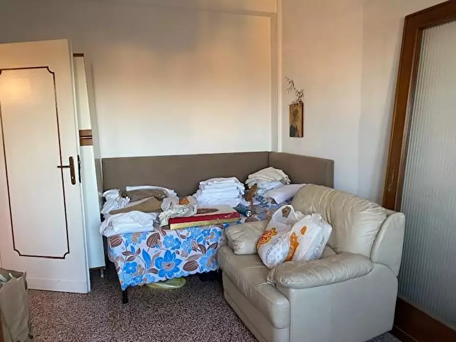 Immagine 15 di Appartamento in vendita  a Cascina