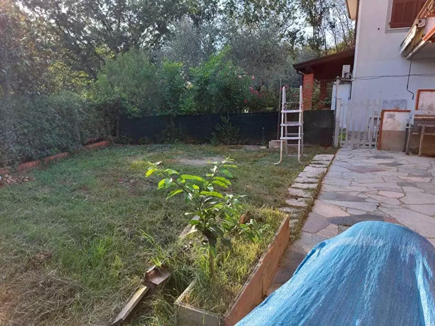 Immagine 16 di Terratetto in vendita  a Castelnuovo Magra