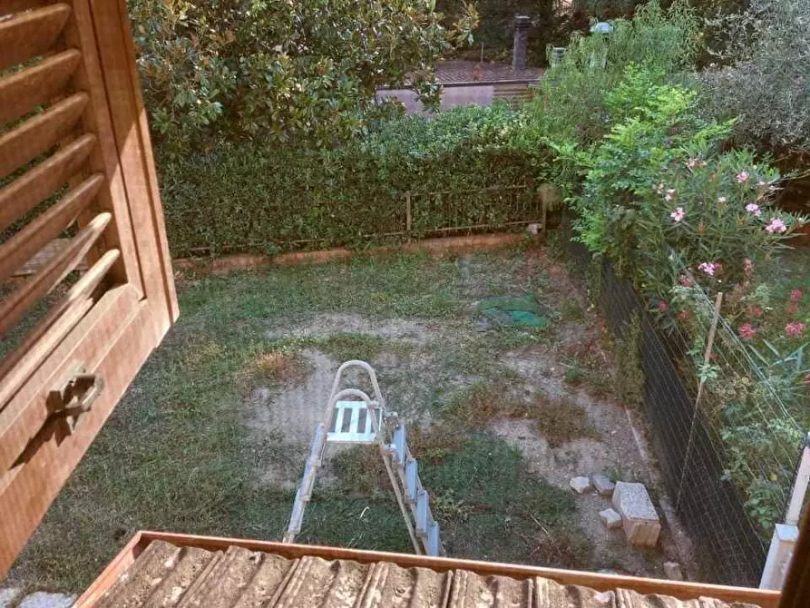 Immagine 14 di Terratetto in vendita  a Castelnuovo Magra