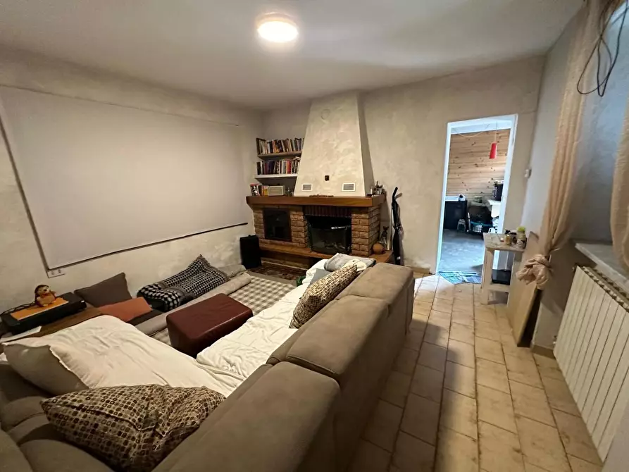 Immagine 25 di Terratetto in vendita  a Castelnuovo Magra