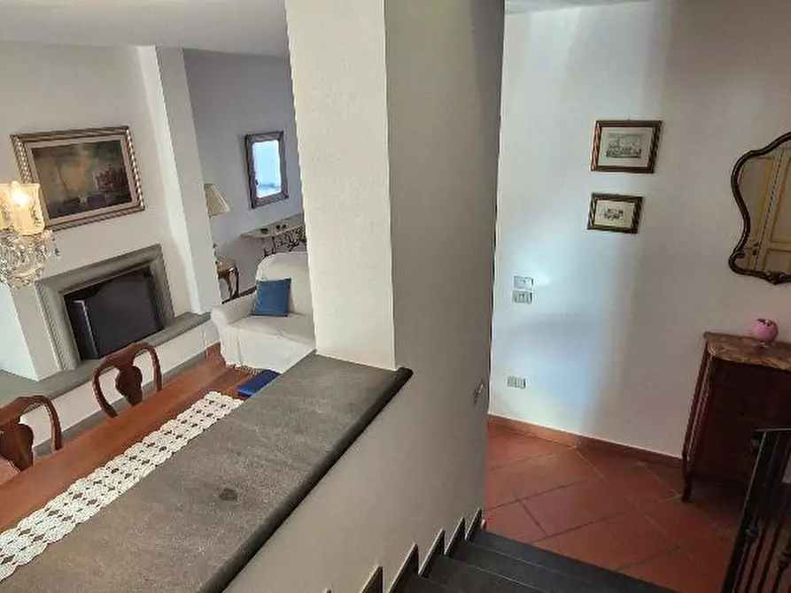 Immagine 16 di Casa trifamiliare in affitto  a Cascina