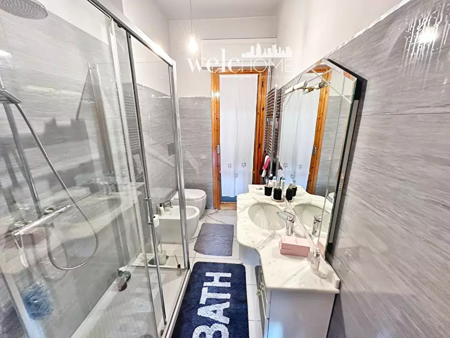 Immagine 19 di Appartamento in vendita  a Firenze