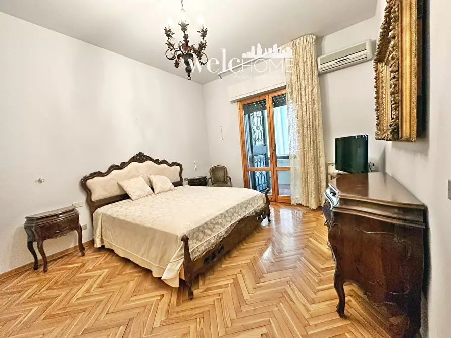 Immagine 12 di Appartamento in vendita  a Firenze