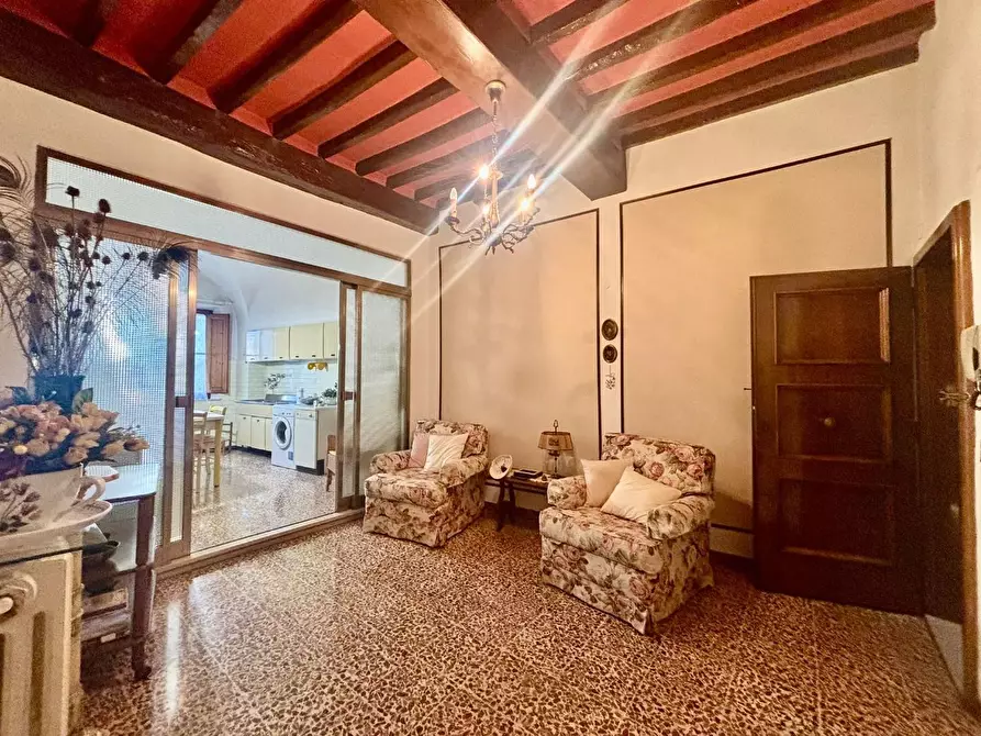 Immagine 7 di Appartamento in vendita  a Volterra