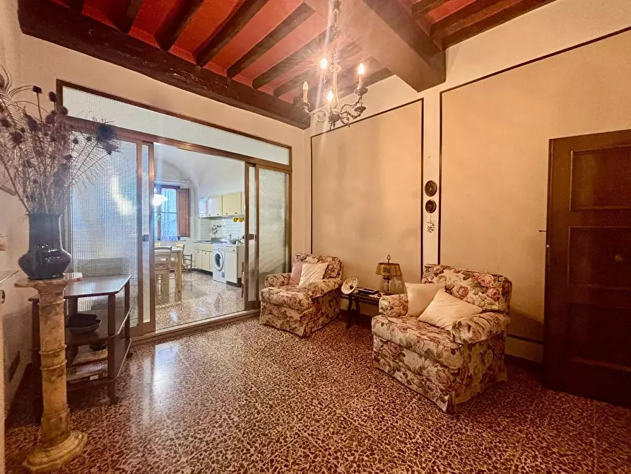 Immagine 6 di Appartamento in vendita  a Volterra