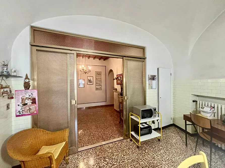 Immagine 11 di Appartamento in vendita  a Volterra