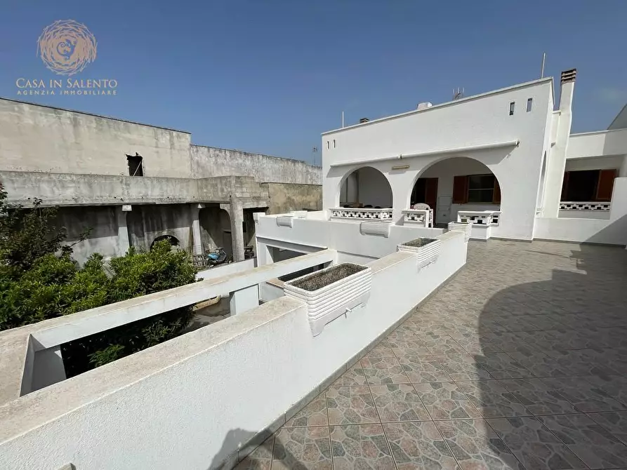 Immagine 18 di Villa in vendita  a Gagliano Del Capo