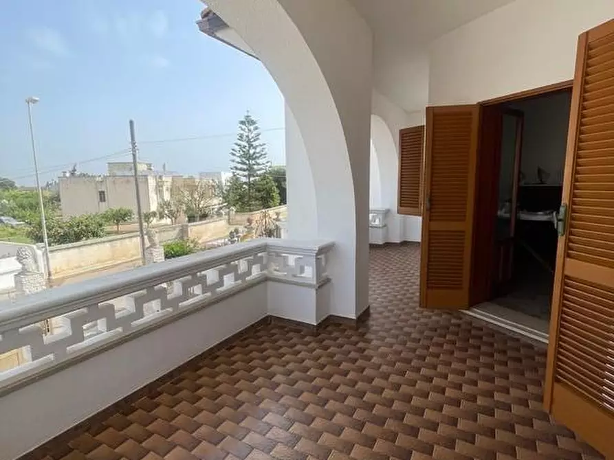 Immagine 3 di Villa in vendita  a Gagliano Del Capo