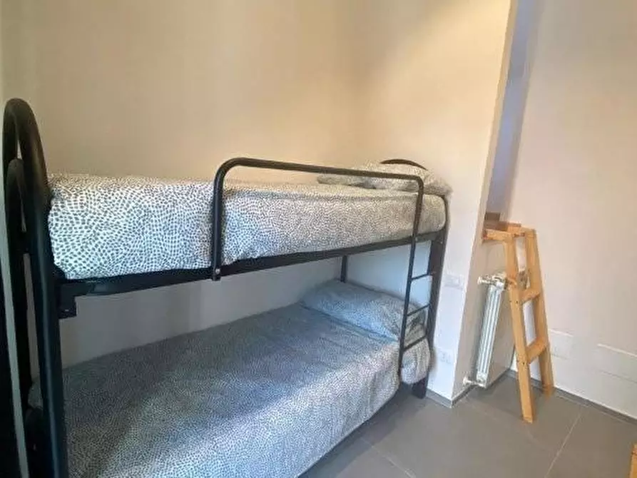 Immagine 18 di Casa semindipendente in vendita  a Massa