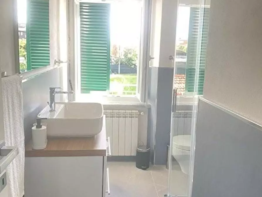 Immagine 6 di Casa semindipendente in vendita  a Massa