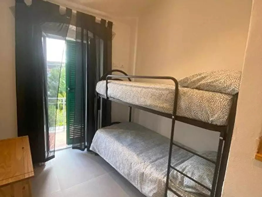 Immagine 17 di Casa semindipendente in vendita  a Massa