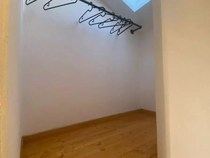 Immagine 8 di Casa semindipendente in vendita  a Massa