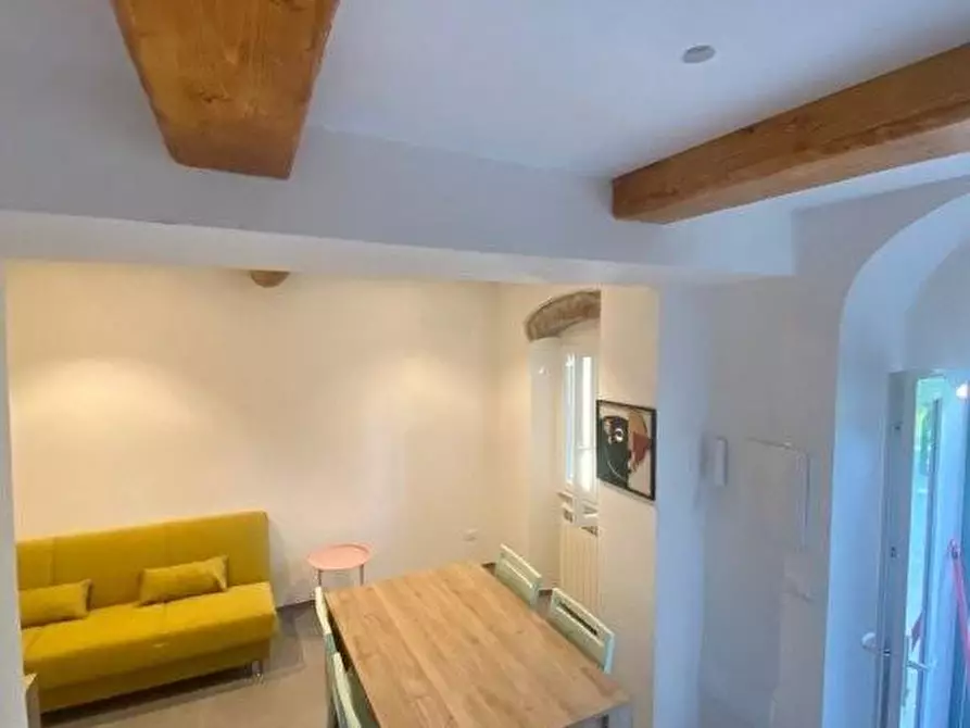 Immagine 14 di Casa semindipendente in vendita  a Massa