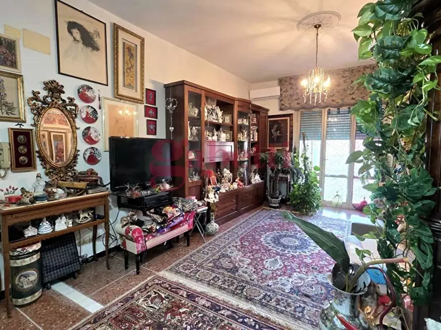 Immagine 24 di Appartamento in vendita  a Pisa