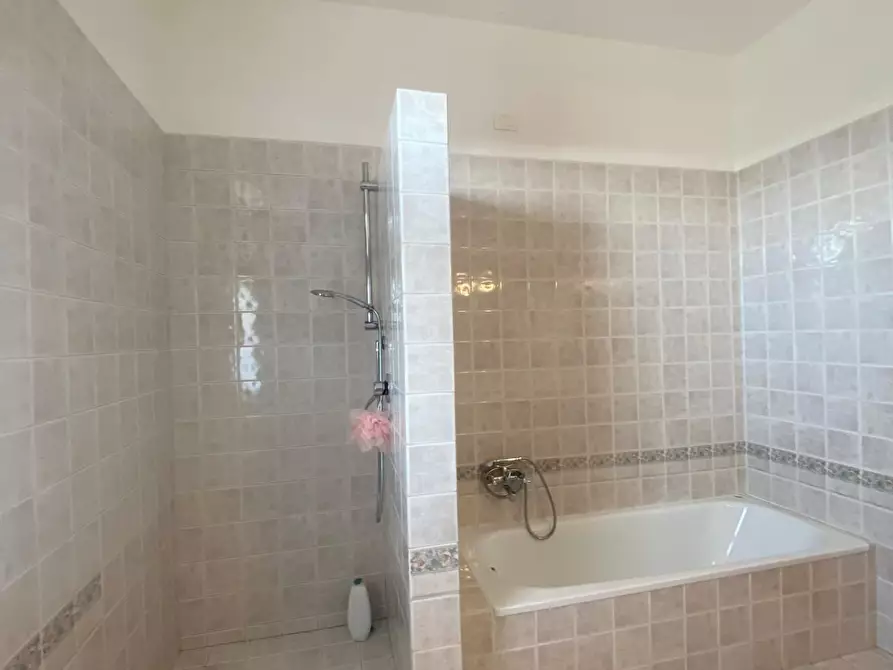 Immagine 16 di Appartamento in vendita  a Castelfranco Di Sotto