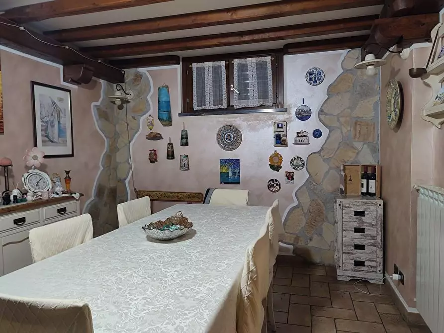 Immagine 32 di Casa semindipendente in vendita  a Castelnuovo Magra