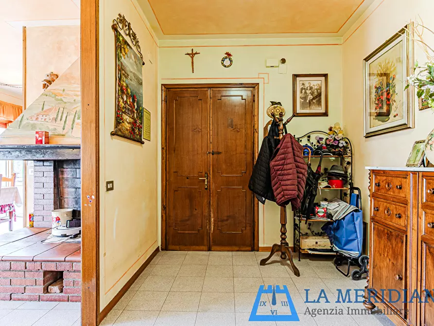 Immagine 11 di Appartamento in vendita  a Lamporecchio