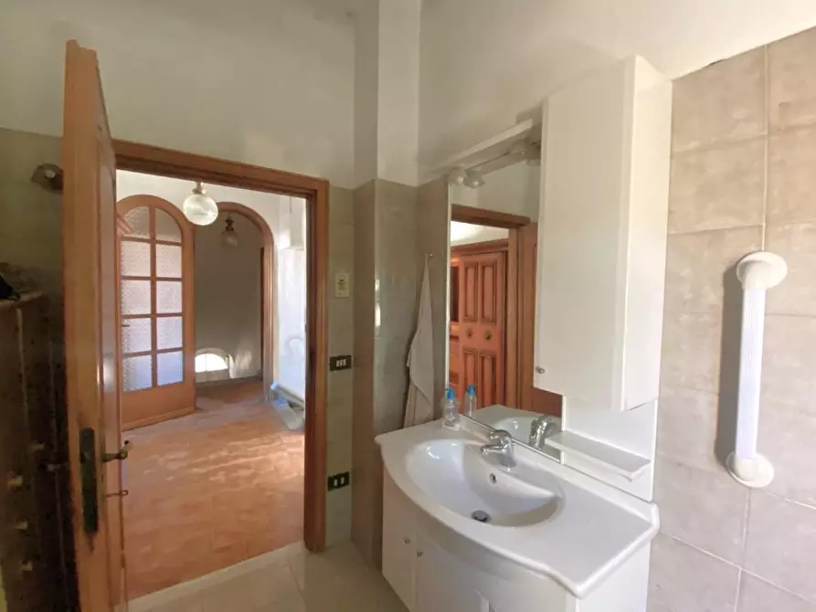 Immagine 10 di Casa indipendente in vendita  a Montopoli In Val D'arno