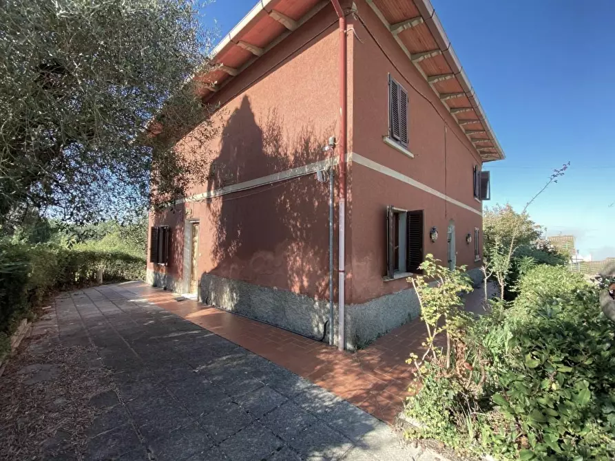 Immagine 1 di Casa indipendente in vendita  a Montopoli In Val D'arno