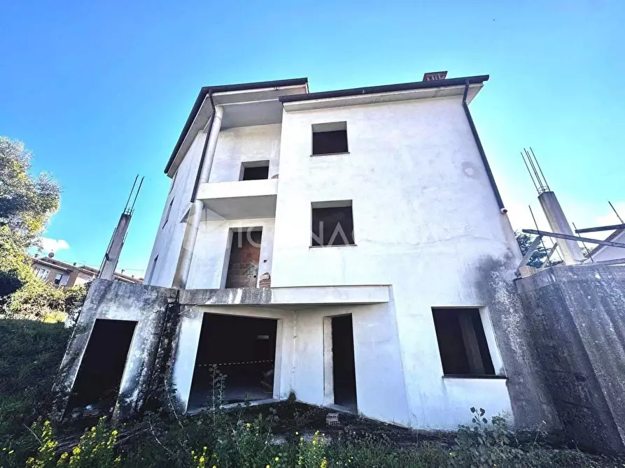 Immagine 38 di Appartamento in vendita  a Casciana Terme Lari