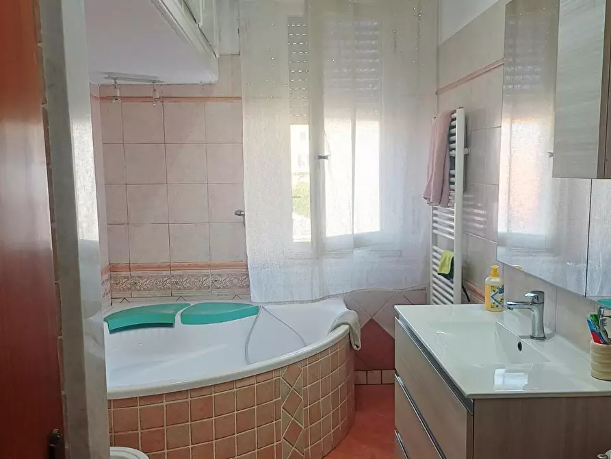 Immagine 12 di Appartamento in vendita  a Cascina