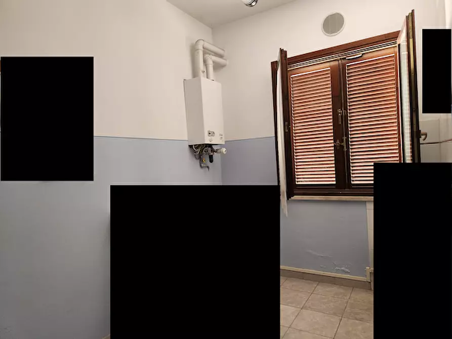 Immagine 9 di Locale commerciale in affitto  a Santa Maria A Monte