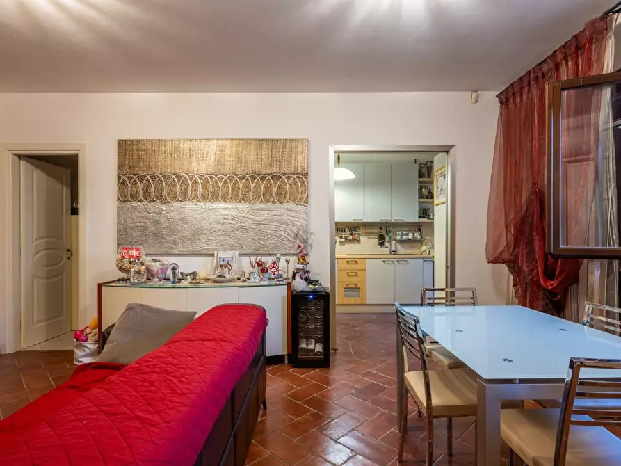 Immagine 7 di Villetta a schiera in vendita  a Cascina