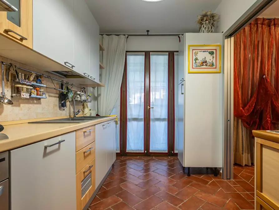 Immagine 11 di Villetta a schiera in vendita  a Cascina