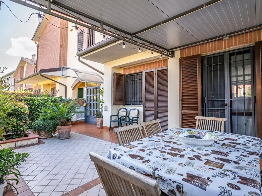 Immagine 5 di Villetta a schiera in vendita  a Cascina