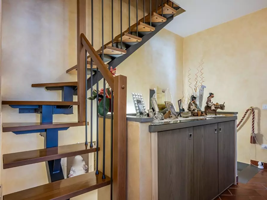 Immagine 27 di Villetta a schiera in vendita  a Cascina